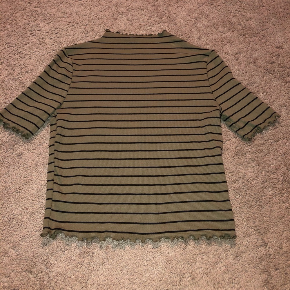 Green half-sleeve shirt